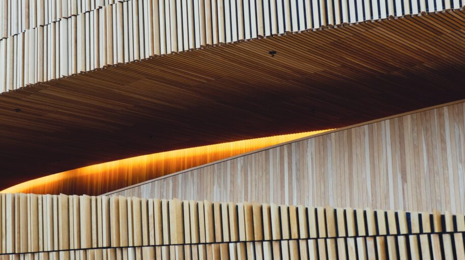 A European fintech and payments company is challenging traditional ideas about premium payment cards, combining innovative materials with a strong focus on sustainability.